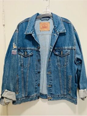 Levi's Light Blue Denim Jacket with Tan Patch